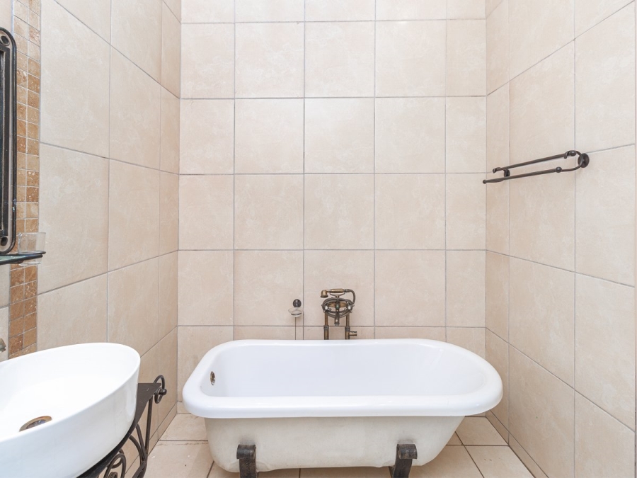 4 Bedroom Property for Sale in Ifafi North West